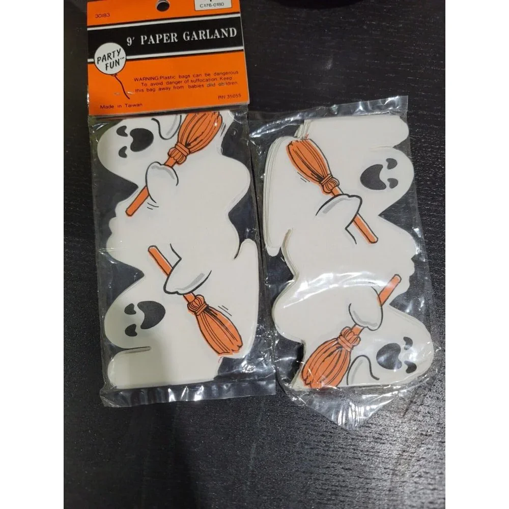 Vtg 2 Spooky Ghost Garland 1970's Taiwan MCM Halloween Decor New old stock 9'